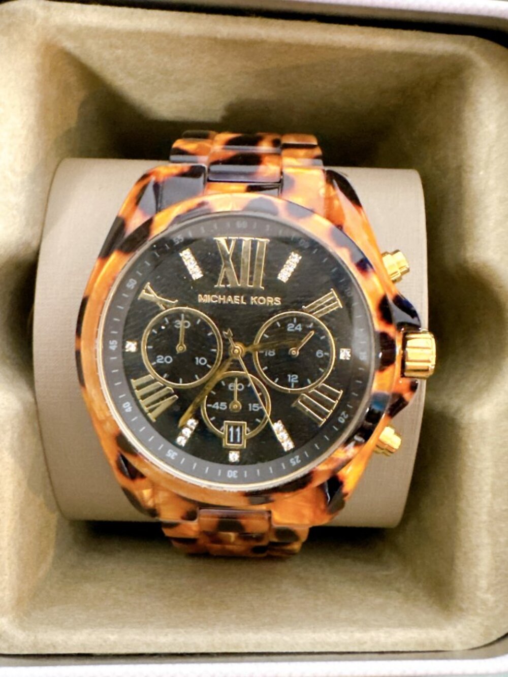 Michael Kors MK6887 Bradshaw Cheetah Ladies Chronograph Quartz Watch - Picture 3 of 6